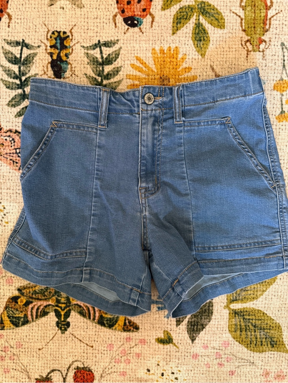 Like New Studio Blue Denim Shorts Sz 25